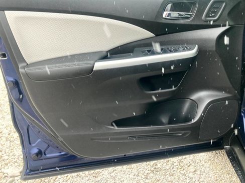 Used 2016 Honda CR-V Touring image 11