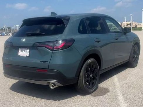 Used 2024 Honda HR-V Sport image 8