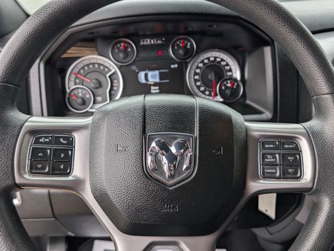 Used 2021 RAM 1500 Classic Warlock w/ Electronics Group AWD/4WD image 18