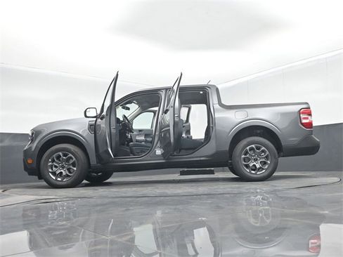 New 2025 Ford Maverick XLT w/ XLT Luxury Package image 68