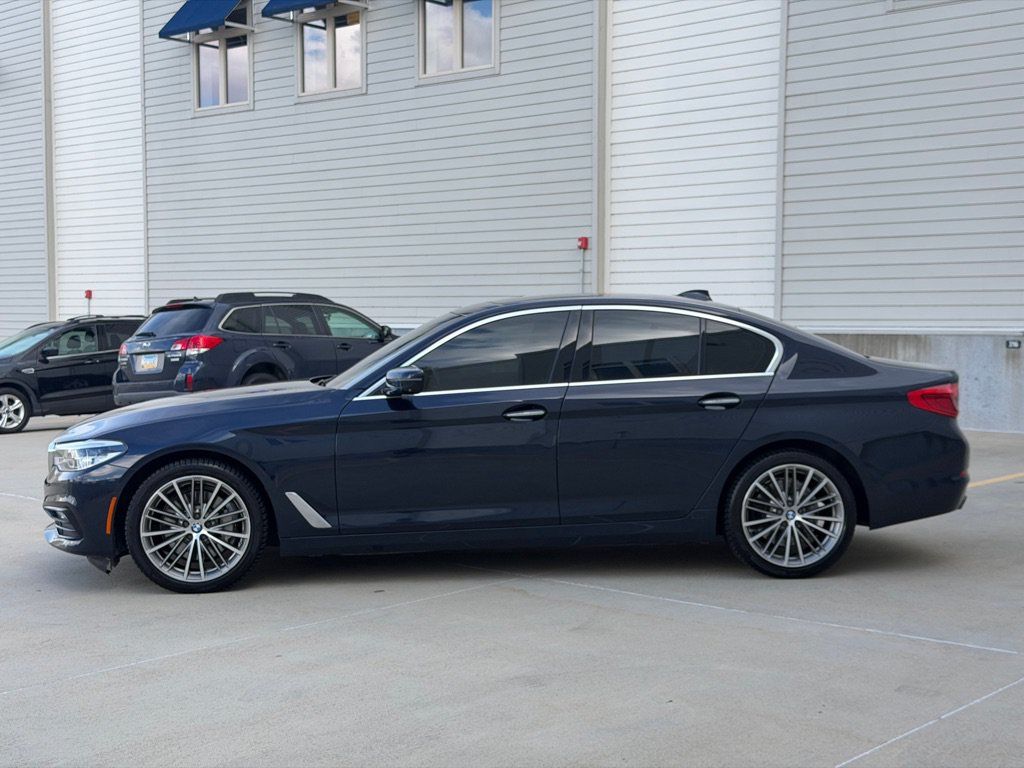 Used 2018 BMW 540i xDrive AWD/4WD image 6