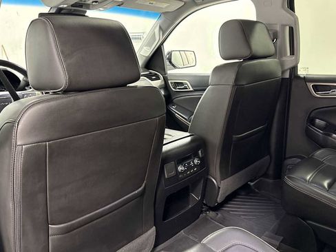 Used 2018 GMC Yukon Denali w/ Denali Ultimate Package image 27