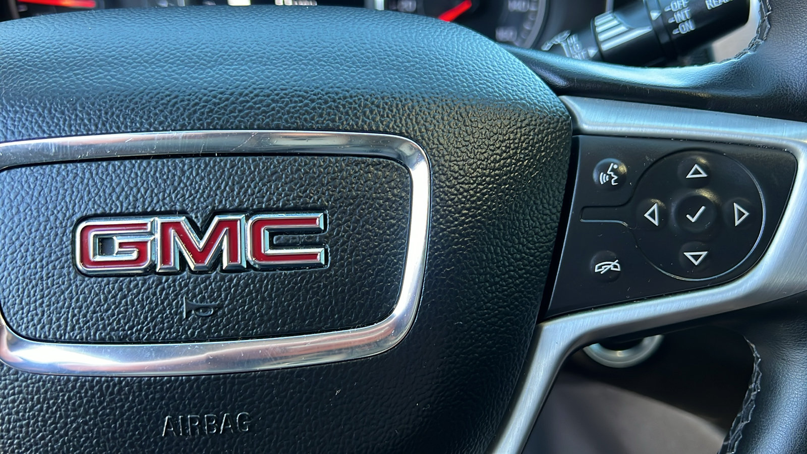 Used 2024 GMC Terrain SLT w/ Infotainment Package II AWD/4WD image 27