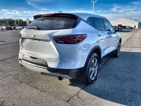 Used 2023 Chevrolet Blazer LT image 8