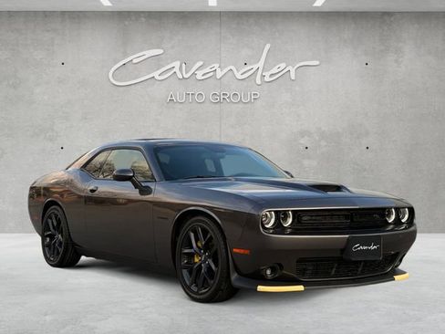 Used 2022 Dodge Challenger R/T w/ Blacktop Package image 2