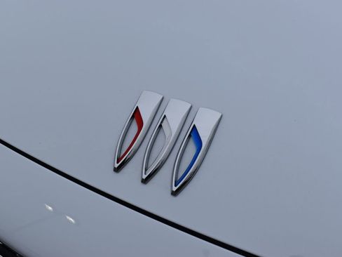 New 2026 Buick Envision Avenir image 12