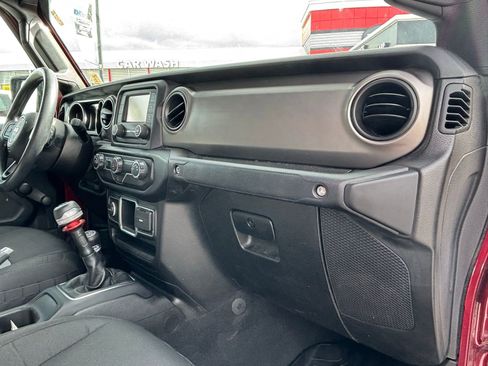 Used 2021 Jeep Gladiator Sport AWD/4WD image 23