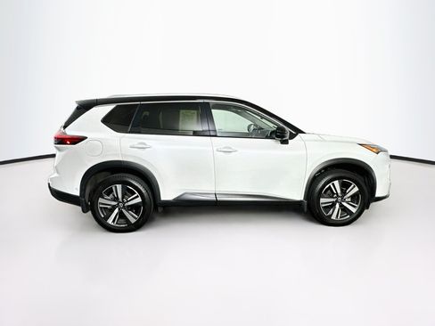 Used 2024 Nissan Rogue SL w/ SL Premium Package AWD/4WD image 10