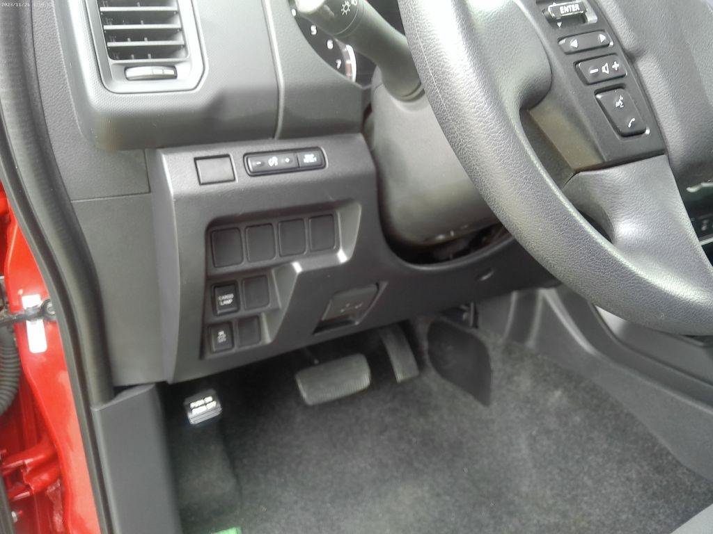 Used 2022 Nissan Frontier S RWD image 16