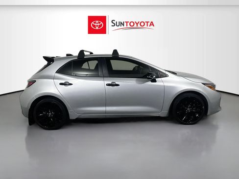 Used 2022 Toyota Corolla SE image 2