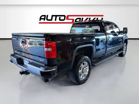 Used 2019 GMC Sierra 3500 SLT w/ Duramax Plus Package AWD/4WD image 7