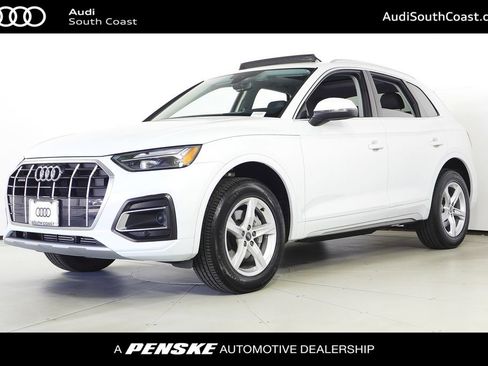 Used 2023 Audi Q5 2.0T Premium w/ Convenience Package AWD/4WD image 1