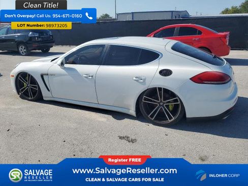 Used 2014 Porsche Panamera S image 3
