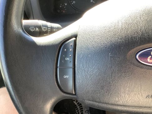 Used 2005 Ford F250 XLT AWD/4WD image 38