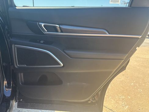 Used 2025 Kia Telluride S AWD/4WD image 30