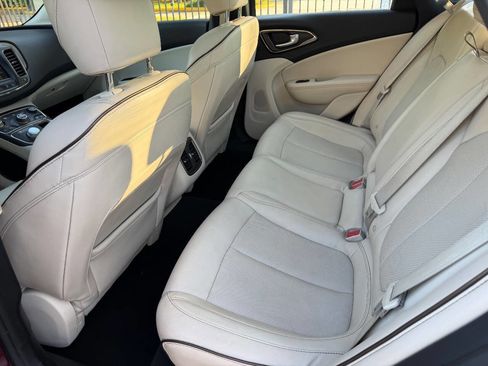 Used 2015 Chrysler 200 C w/ Navigation & Sound Group I image 23