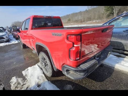 Used 2025 Chevrolet Silverado 2500 LT w/ Trail Boss Package AWD/4WD image 4