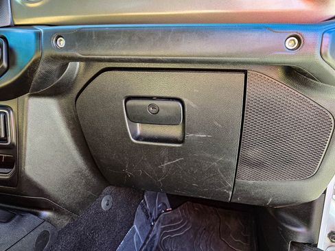 Used 2022 Jeep Gladiator Rubicon w/ LED Lighting Group image 44