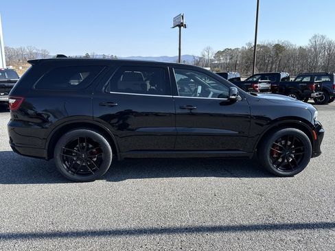 Used 2022 Dodge Durango R/T w/ Blacktop Package image 8