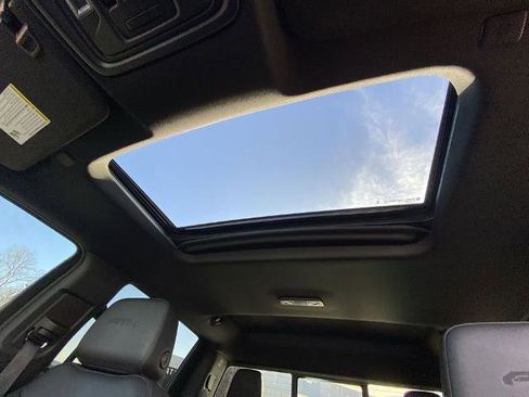 Used 2022 GMC Sierra 1500 AT4 w/ AT4 Premium Package image 15