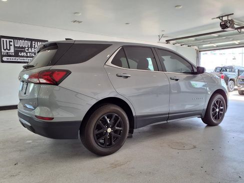 Used 2024 Chevrolet Equinox LT AWD/4WD image 3