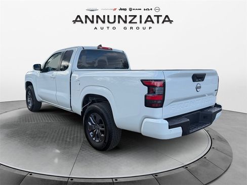 Certified 2025 Nissan Frontier SV image 3