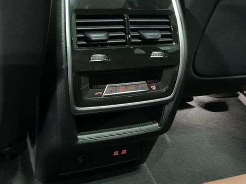 Used 2026 BMW X5 sDrive40i w/ M Sport Package RWD image 30