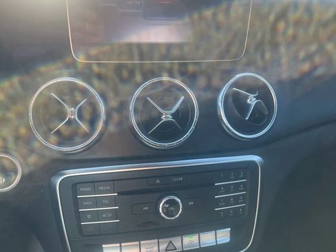 Used 2019 Mercedes-Benz CLA 250 image 20