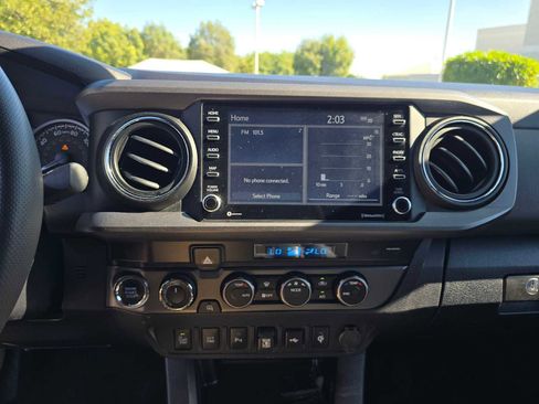 Used 2022 Toyota Tacoma TRD Sport image 26