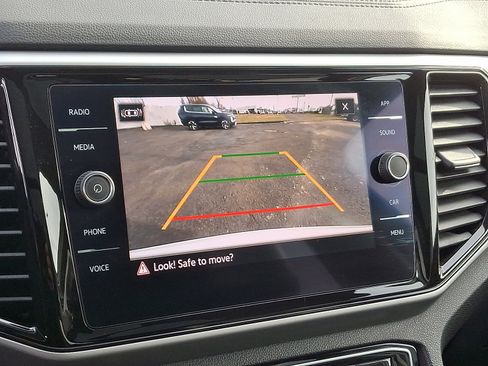 Certified 2022 Volkswagen Atlas SE w/ Panoramic Sunroof Package image 20