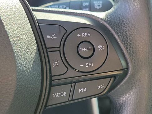 Used 2024 Toyota RAV4 XLE image 31