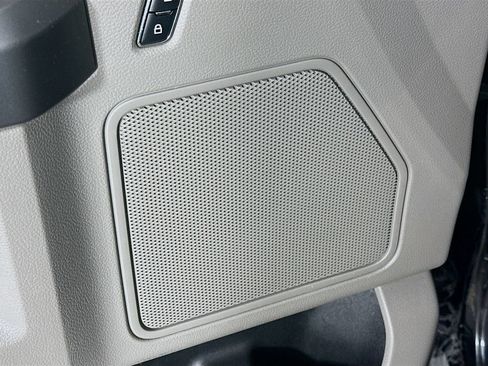 Used 2018 Ford F150 XLT w/ Equipment Group 302A Luxury AWD/4WD image 25