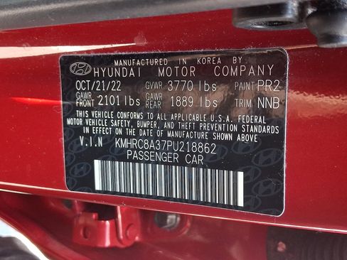 Used 2023 Hyundai Venue Limited FWD image 26