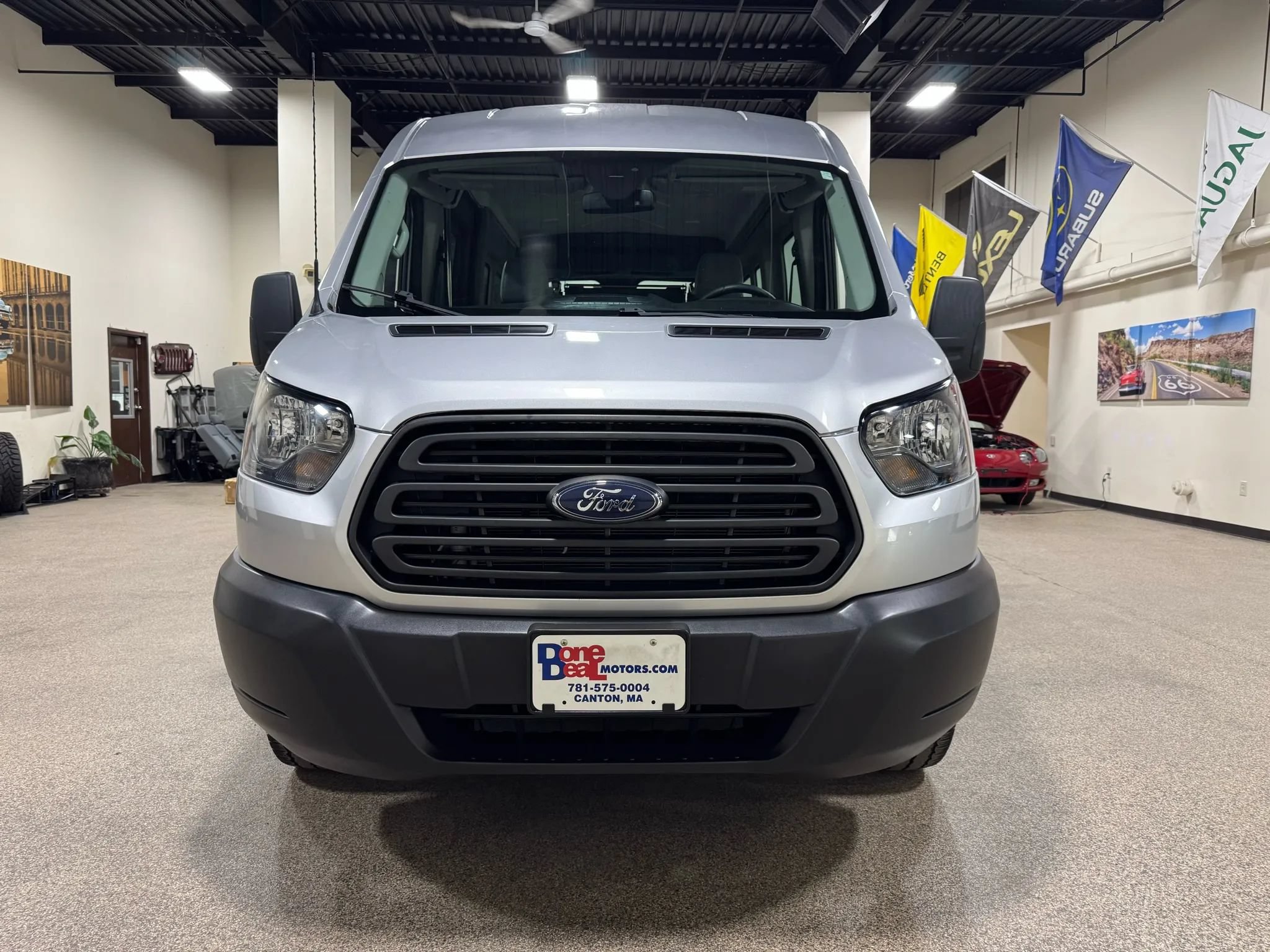 Used 2019 Ford Transit 250 148 Medium Roof RWD image 3
