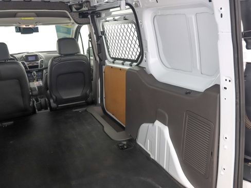 Used 2020 Ford Transit Connect XL image 13