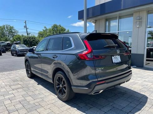 Used 2025 Honda CR-V Sport image 4