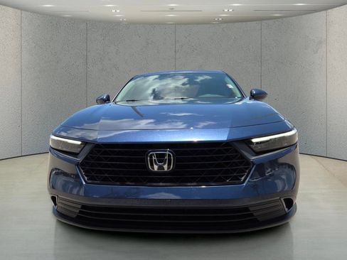 Used 2023 Honda Accord EX image 12