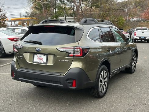 Certified 2021 Subaru Outback Premium image 7