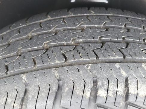Used 2015 RAM 1500 Express RWD image 28