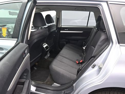Used 2012 Subaru Outback 2.5i AWD/4WD image 29