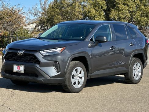 Certified 2025 Toyota RAV4 LE image 9