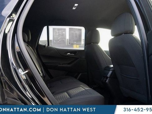 Used 2025 Chevrolet Equinox LT image 18