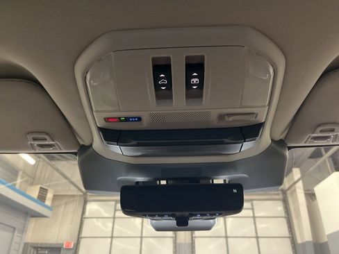 Used 2024 Subaru Ascent Touring image 27