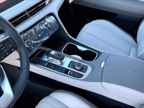 New 2026 INFINITI QX60 Luxe image 12