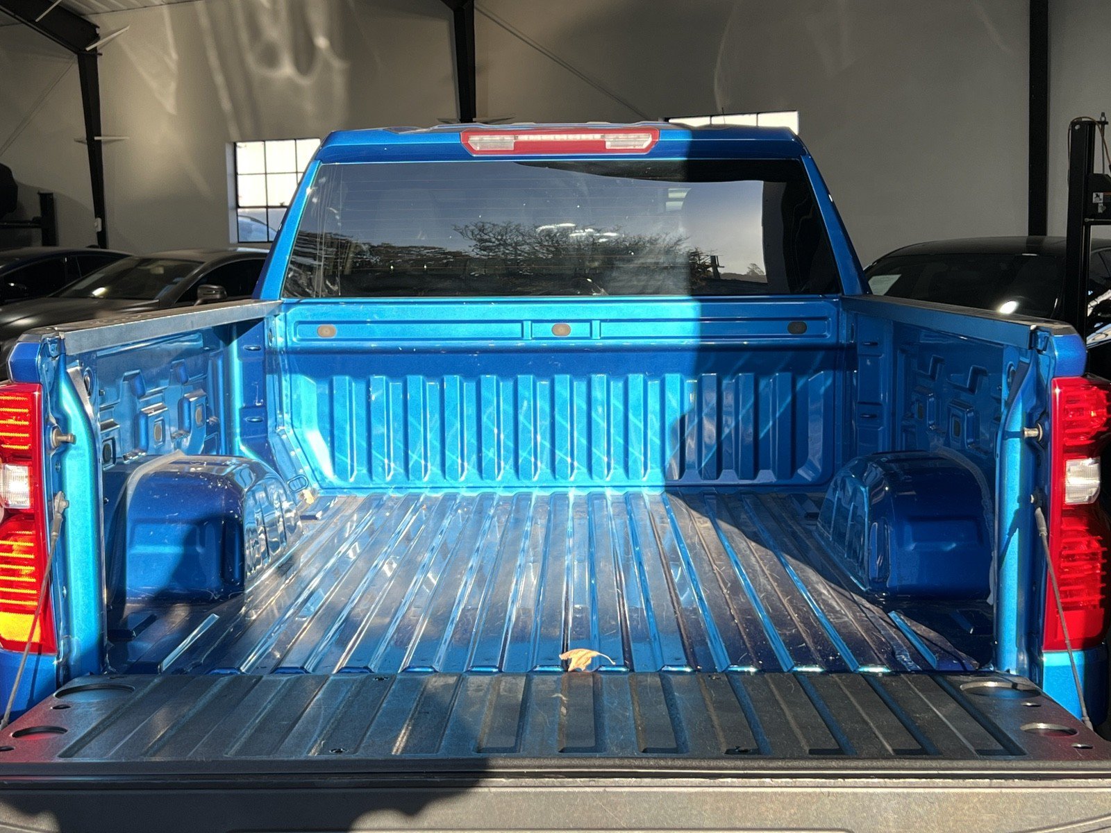 Used 2022 Chevrolet Silverado 1500 LT RWD image 25