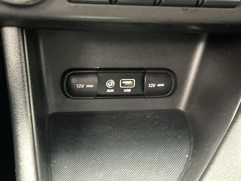 Used 2019 Kia Sportage LX image 18