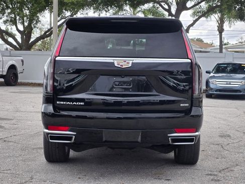 Used 2024 Cadillac Escalade Luxury image 7
