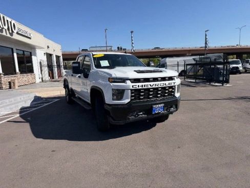 Used 2022 Chevrolet Silverado 2500 Custom w/ Custom Value Package AWD/4WD image 15