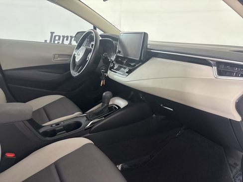Used 2024 Toyota Corolla LE image 28