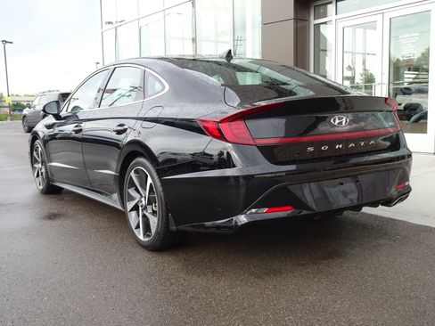 Used 2023 Hyundai Sonata SEL Plus FWD image 3